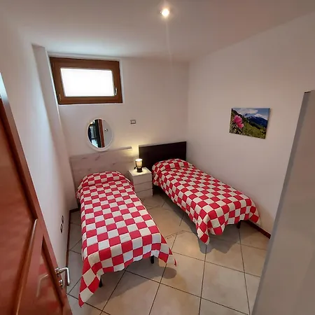 Alba Apartment Malcesine Room photo