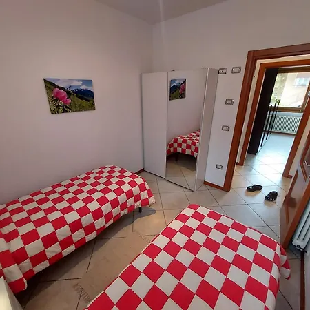 Alba Apartment Malcesine Room photo
